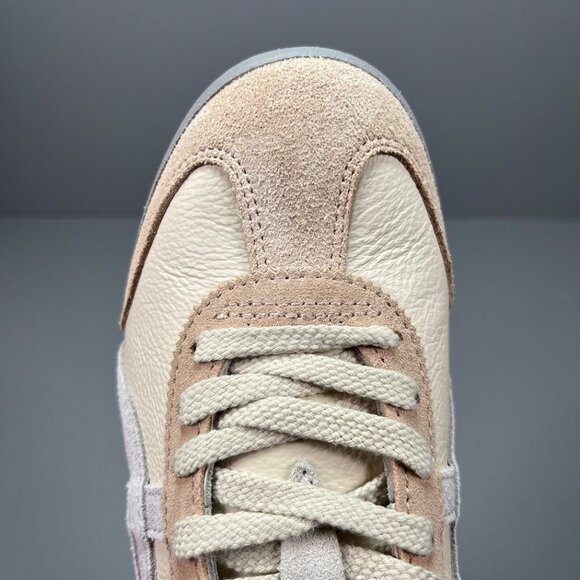 Asics shoes - Picture 6 of 8